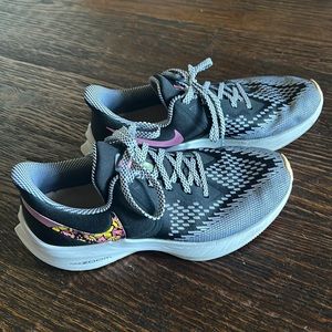 Nike women’s shoes